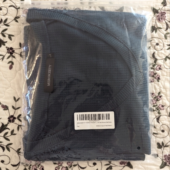 Merokeety Lace Short Sleeve V-Neck Top, Sz L, Teal, NWT - Picture 7 of 7